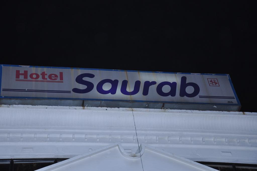 Hotel Saurab Dehradun Buitenkant foto