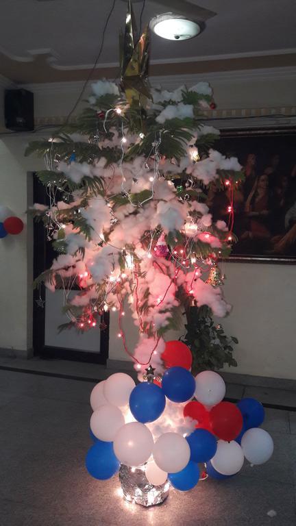 Hotel Saurab Dehradun Buitenkant foto